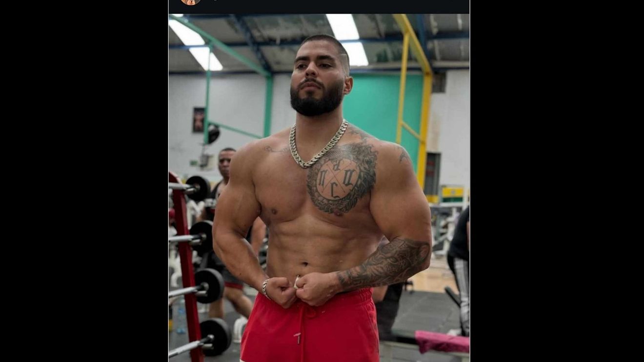 Campionul la bodybuilding de 23 de ani a fost găsit mort în toaleta barului, după ce a fost împușcat de două ori