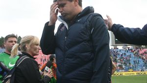 Lăcătuș s-a resemnat: "Doar o minune poate face să mai vină unu - doi jucători la Steaua!"