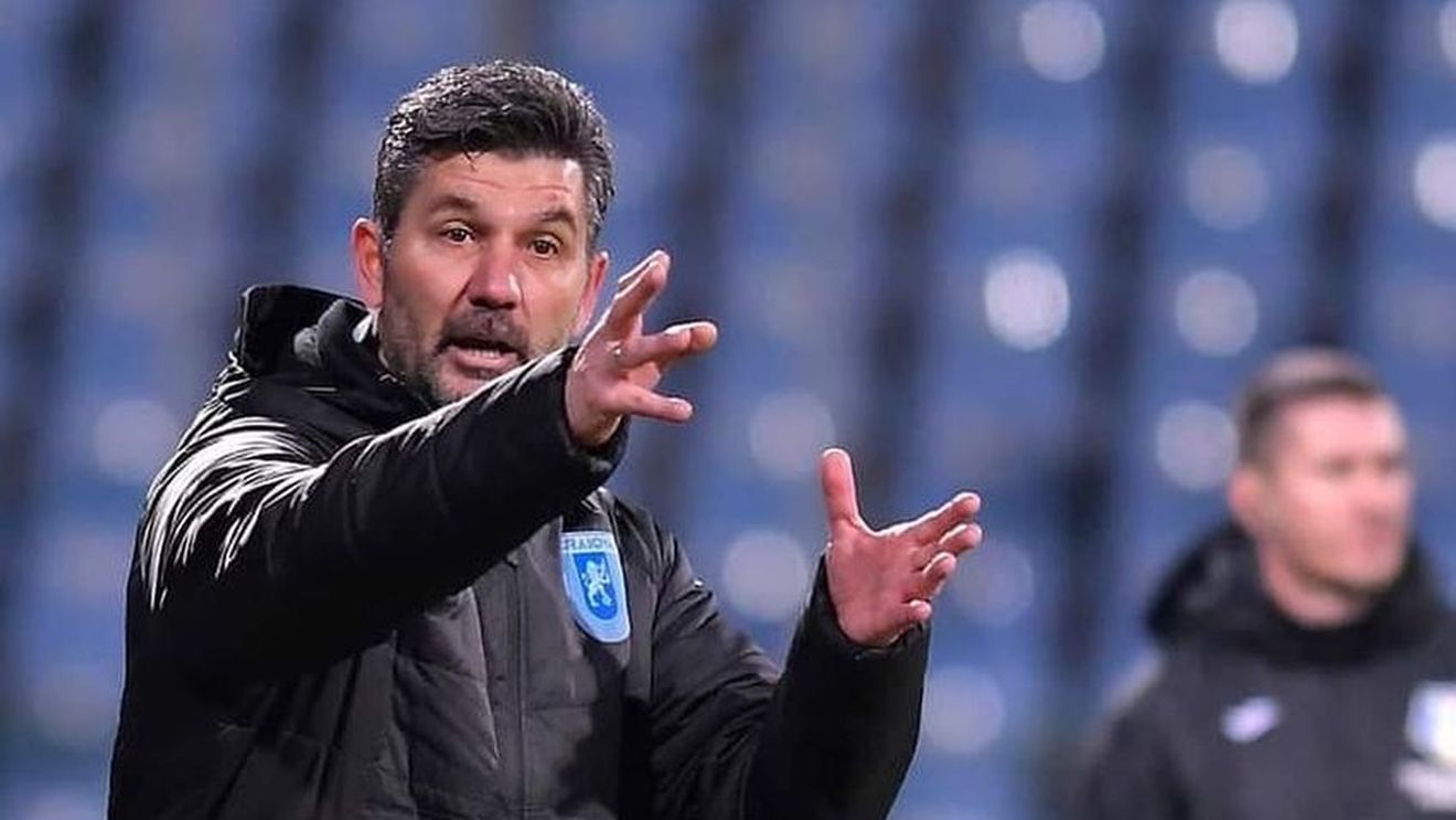 Marinos Ouzounidis și-a făcut praf jucătorii după eșecul cu CFR: „Distrugem tot și nu accept asta! Chiar și când e 10-0, de ce să renunți?”