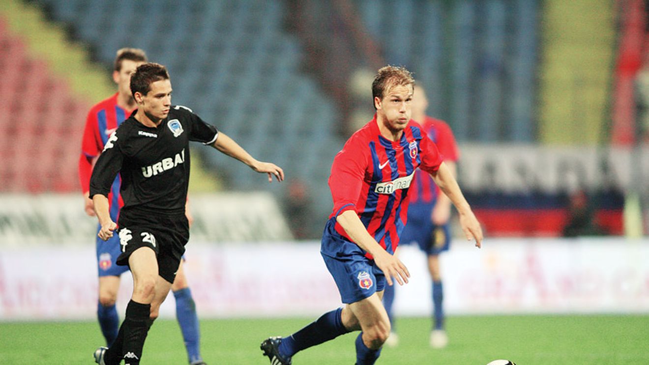 "Vorbele etapei" pe blogurile lui Geantă și Caramavrov