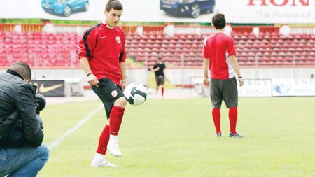 "Xavi" l-a cucerit pe Porumboiu! "O să fie cel mai bun mijlocaș"