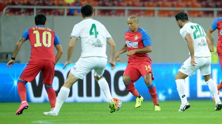 "Dacă ai ajuns la Steaua, băi, dă-ți viața!" Stelistul criticat public de MM: "Te schimbi lângă Kharja, care face 20 de tracțiuni la 33 de ani și tu nu faci una!"