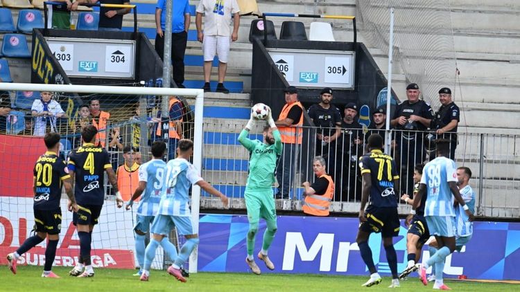 🚨 Petrolul – Corvinul Hunedoara. „Lupii” înving și urcă pe locul doi în clasament
