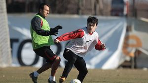 VIDEO Are 20 de ani și e considerat un copil-problemă!** Dinamo i-a mai dat o șansă după golul ăsta: "A fost ceva INCREDIBIL!"