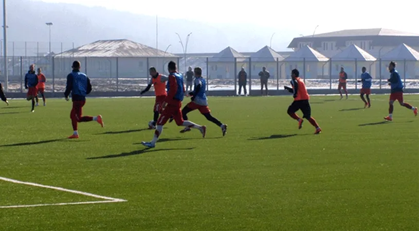 Meciul test dintre jucătorii echipei FC Olt s-a terminat cu o remiză