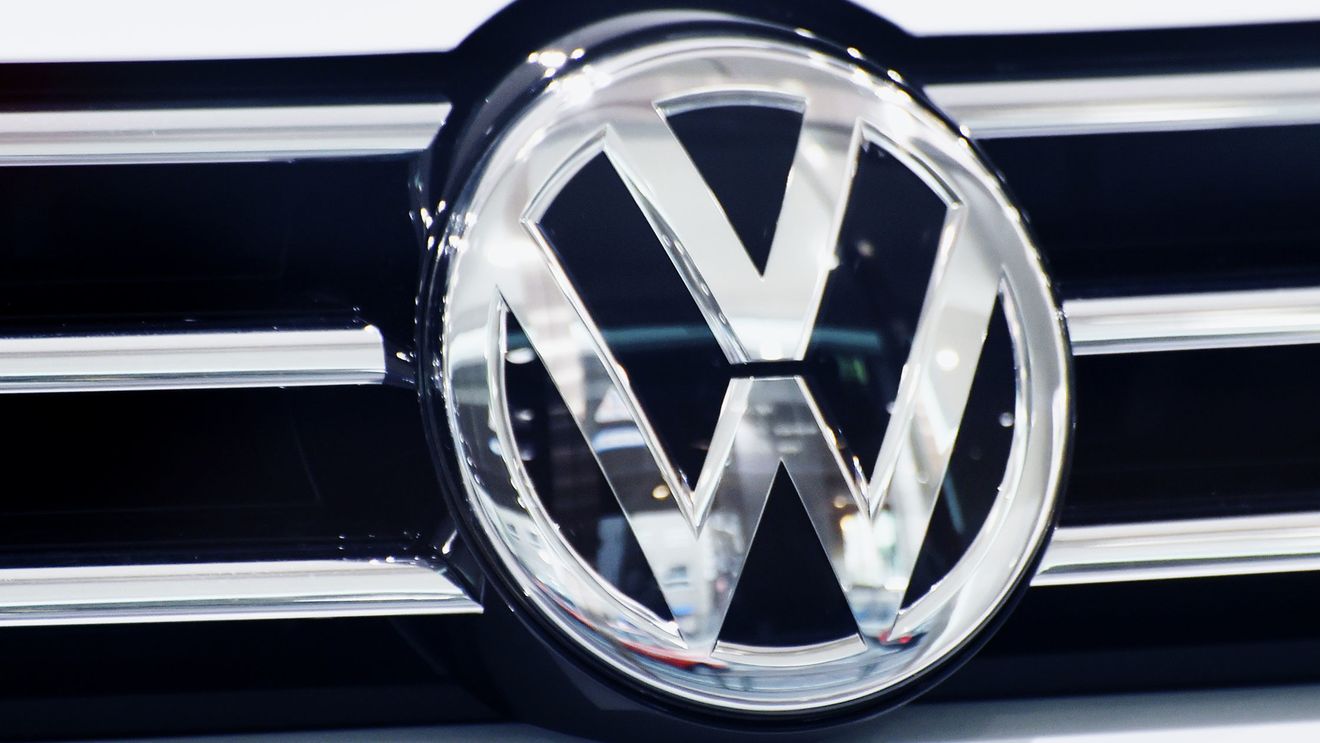 Volkswagen își schimbă planurile pentru a pentru a atinge obiectivele UE de emisii 