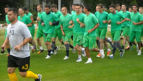 CS Mioveni - Dinamo deschide optimile,** Rapid CFR - Petrolul se joacă la Botoșani