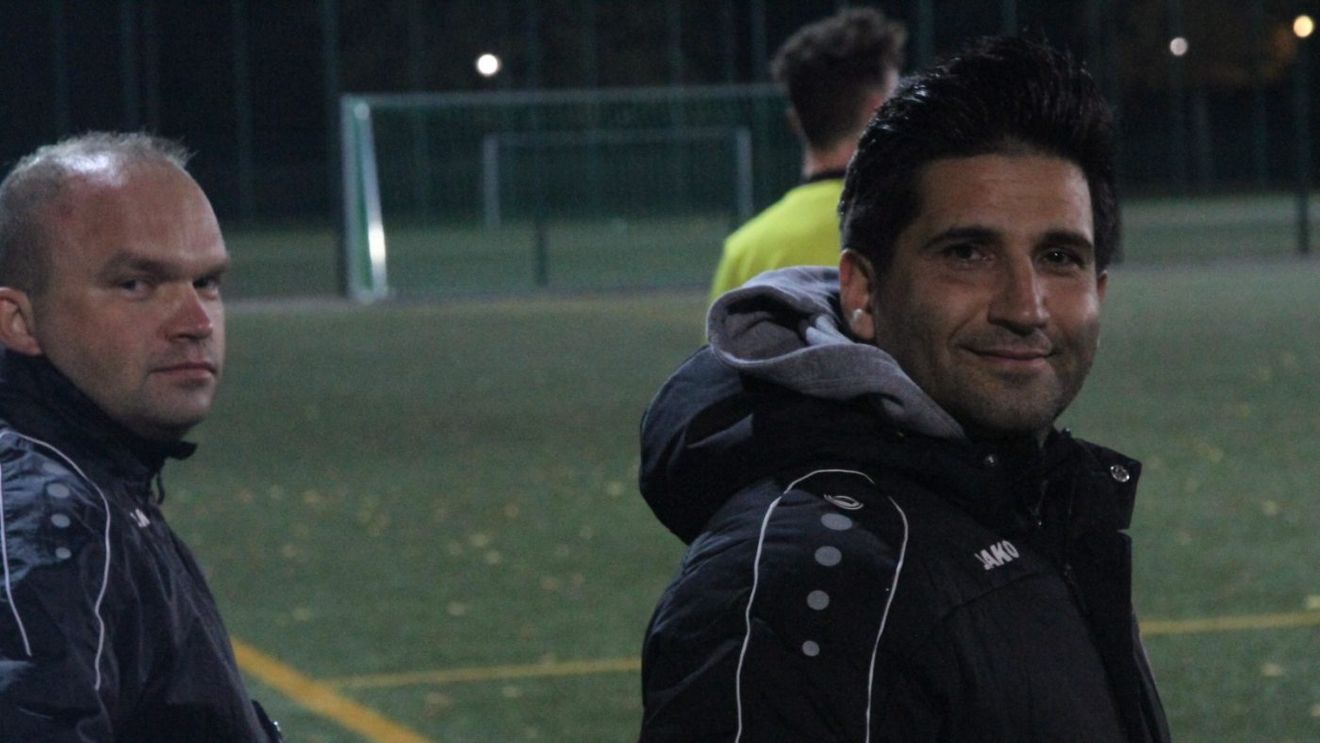 Antrenor român de juniori în Germania: „Nu se pot juca meciuri de fotbal, e nevoie de test Covid și când mă duc la frizerie" | EXCLUSIV