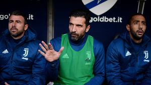 O imagine greu de explicat. Buffon, rezervă!? Explicațiile lui Allegri 