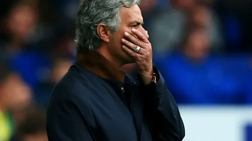 Mourinho, lovit din toate părțile. Uluitor ce a făcut băiatul lui în timpul meciului cu Everton: 