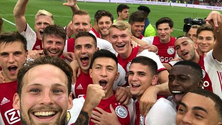 Primul meci, primul trofeu! Răzvan Marin a câștigat Supercupa Olandei cu Ajax, după victoria în fața rivalei PSV