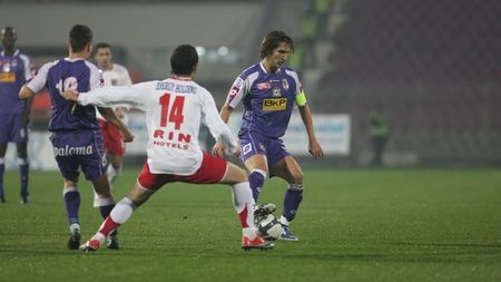 Reacția INCREDIBILĂ‚ a lui Alexa, după ce Florin Călinescu l-a acuzat că a luat intenționat galben la Galați, pentru a nu evolua cu Dinamo