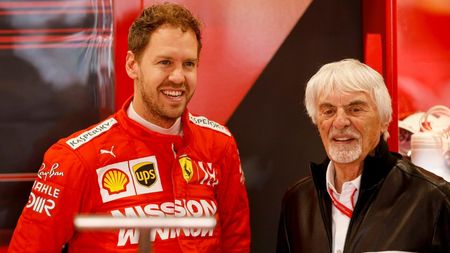 Se pregătește afacerea secolului! Miliardarul Bernie Ecclestone își vinde colecția de mașini de Formula 1, în valoare de peste 600.000.000 de euro, pe care a strâns-o în 50 de ani