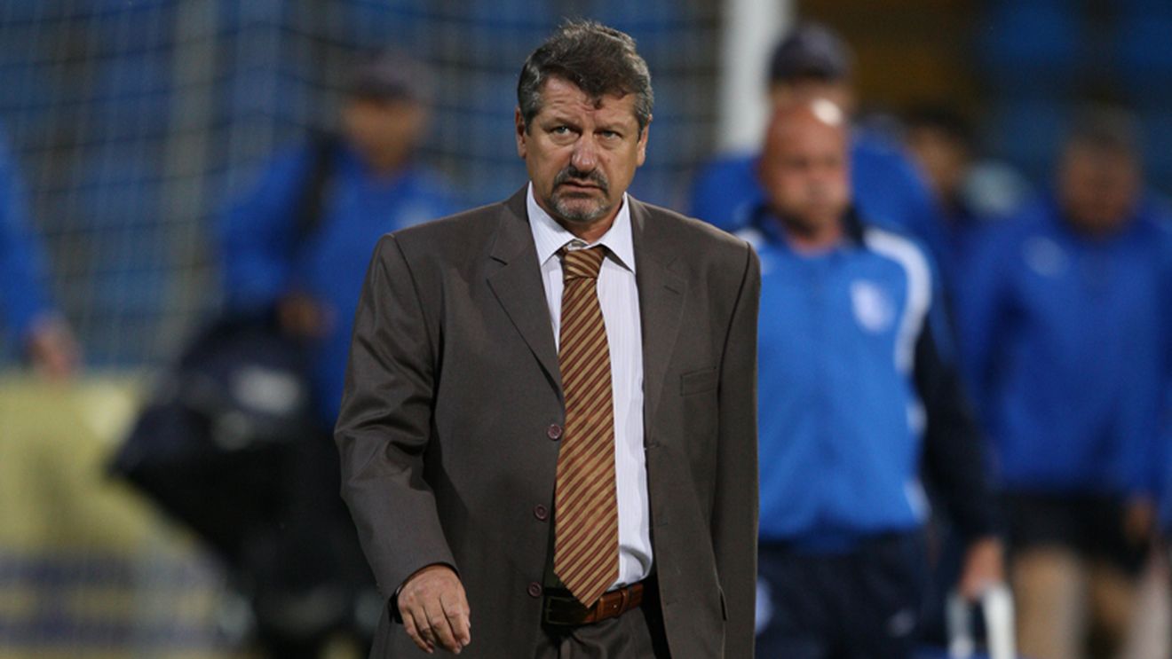 "Săpăligă",** recuzat de vedete