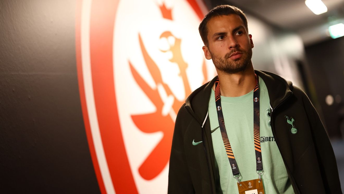 Ciudatul caz al bărbatului de 27 de ani care s-a lăsat de cariera în care a făcut avere ca să devină fotograf