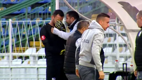 Cătălin Straton a izbucnit în lacrimi imediat după FC Argeș – Sepsi! Marius Croitoru a încercat să îl liniștească | FOTO
