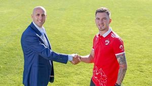 Veste excelentă pentru Dinamo! Golgheterul Deian Sorescu și-a prelungit contractul. Pe ce perioadă a semnat