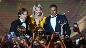 Luka Modric este noul Balon de Aur! Hegemonia Messi - Cristiano Ronaldo a ajuns la final: "Din copilărie visam la acest lucru"