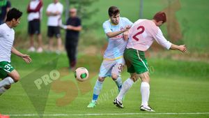 EXCLUSIV - Răduț, aproape să îi spună "Adio" Stelei. Mijlocașul e în Israel și își negociază contractul cu Hapoel Be'er Sheva