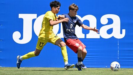MERCATO FCSB a făcut trei transferuri! Au semnat cu formația roş-albastră şi vin ca mari speranțe