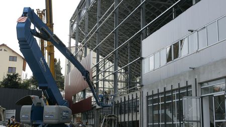 CFR și firma care i-a modernizat stadionul vor să cadă la pace, deși dosarul a ajuns în instanță