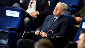 Mircea Pascu, fostul președinte al FRF, a murit! Marele rival al lui Mircea Sandu era internat în spital de 10 zile! Există informații că ar fi decedat de coronavirus