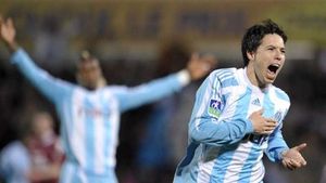 Este oficial: Nasri a semnat cu Arsenal