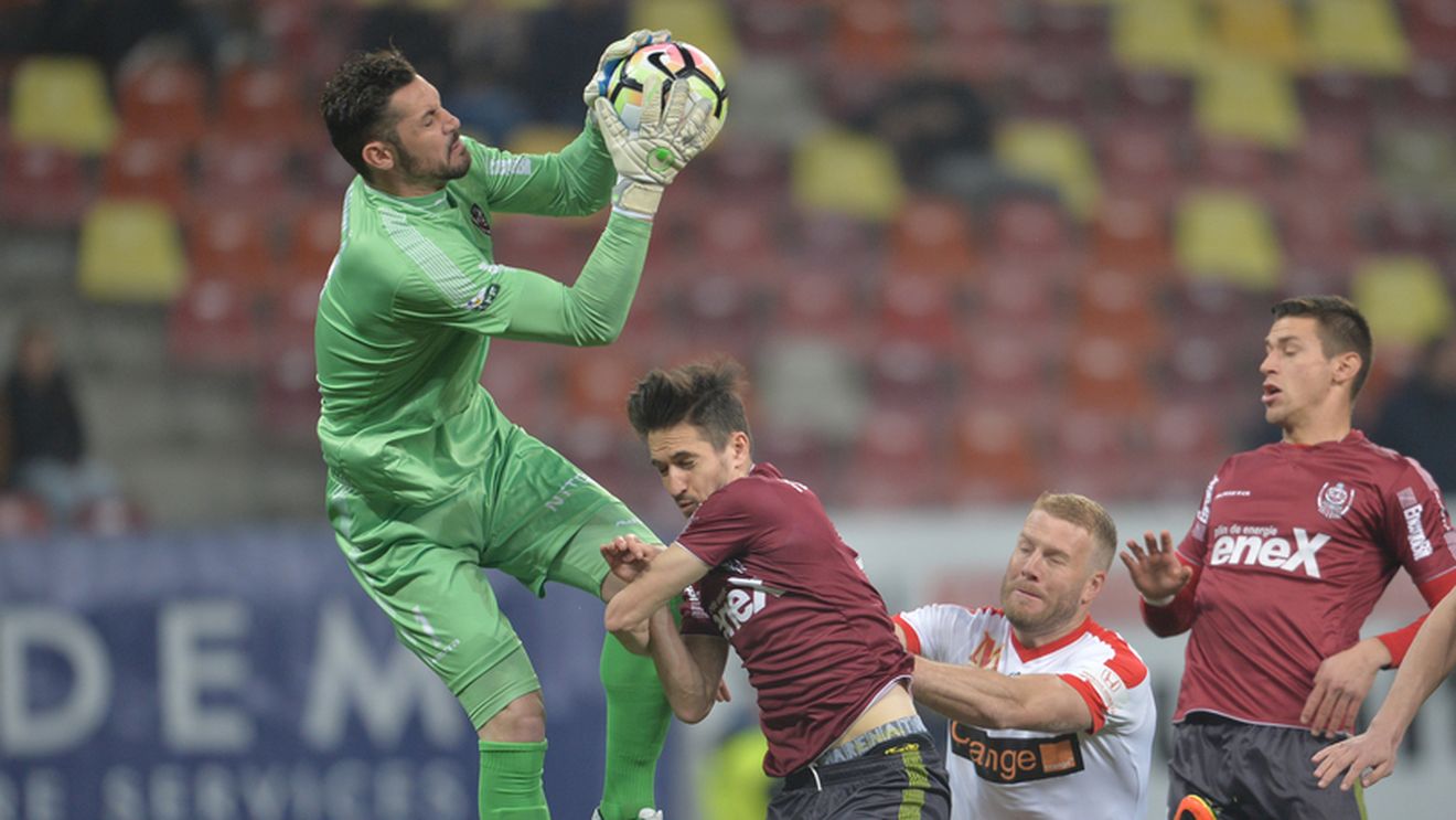 "Mi-ar plăcea să lucrez din nou cu Vasile Miriuță". Variantă-surpriză după ce Penedo nu s-a prezentat la reunire. Dinamo poate lua un portar cu experiență