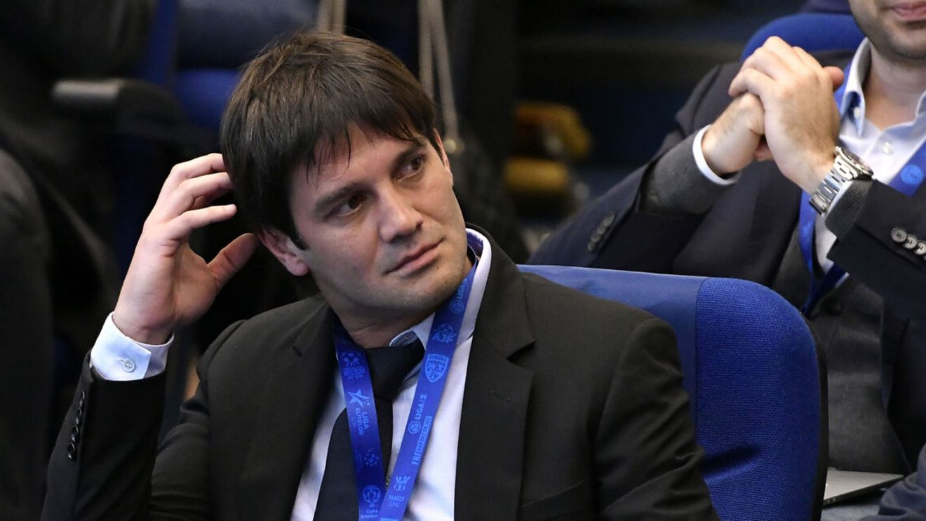 Cine e miliardarul american care dă Parma pe mâinile debutantului Cristi Chivu. Are o avere la care toți patronii din fotbalul românesc nu ajung împreună