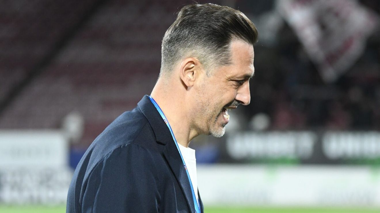 „Vai de capul meu, vai de capul meu! L-aș fi dat afară pe Mirel Rădoi imediat!”. Unul dintre cei mai bogați patroni din istoria României l-a distrus pe antrenorul Craiovei