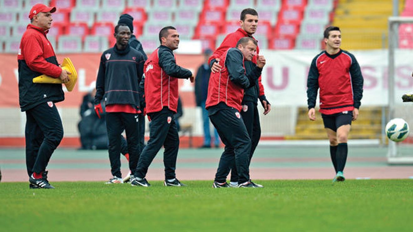 Dorinel face totul altfel! "Neamțul" a schimbat aproape tot la Dinamo. Planul pentru pauza de iarnă: