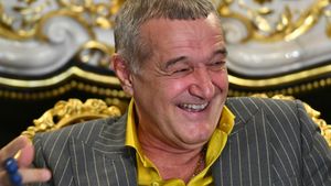 Răsturnare incredibilă de situație la FCSB. Gigi Becali era decis să-l dea împrumut, dar peste noapte a devenit favorit să fie titularul U21 al campioanei
