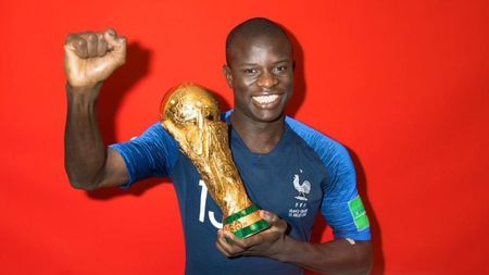 Cum arată familia lui Kante, cel care strângea gunoaie și acum a strălucit la Cupa Mondială | VIDEO