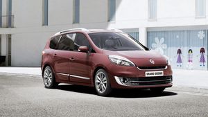 Ne distrăm în familie!** Renault a reușit să facă din noul Grand Scenic un automobil atrăgător, util, cu un consum redus și un preț decent