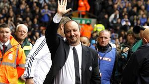 FOTO: Gest superb făcut de Benitez când a ajuns în Liverpool!** În replică, fanii i-au pregătit o primire de-a dreptul emoționantă