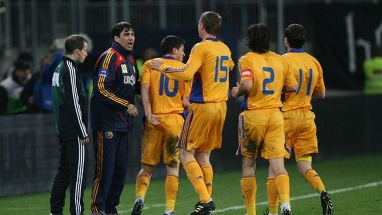 "SuperDan" și Piți au pus naționala la cale!** El e singurul jucător străin pe care selecționerul îl vrea în echipa României