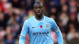 Yaya Toure, ținta unor atacuri rasiste pe Twitter