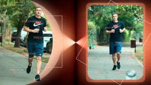 Primele imagini cu Mirel Rădoi după ce nu i-a răspuns la telefon lui Gigi Becali, care voia să-l aducă la FCSB. Ce face după ce a fost dat afară de turci. EXCLUSIV