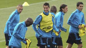 Turcii amenință "galaxia" lui Mourinho!** Fenerbahce, ofertă de 8 milioane pentru Diarra