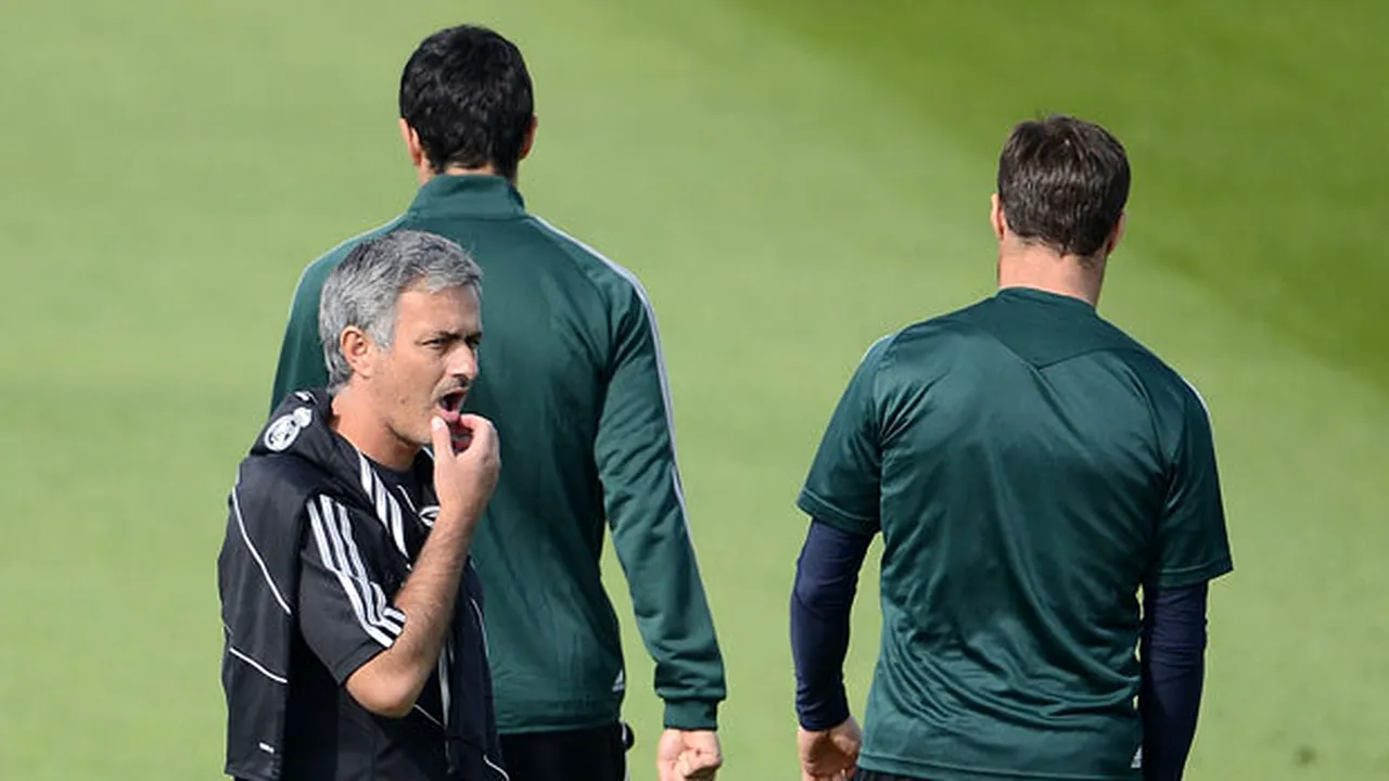 Mourinho, în fața uneia din cele mai mari provocări din carieră!** Forțat să facă o echipă fără fundași laterali: 