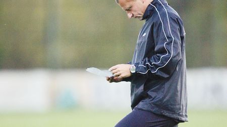 "Munti" nu va sta pe banca Stelei în derby-ul cu Dinamo