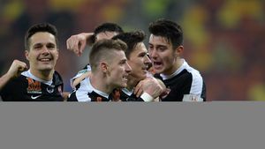 OFICIAL | Dinamo a anunțat transferul fotbalistului după care a alergat toată iarna! Prima poză cu jucătorul care a semnat pe un sezon și jumătate