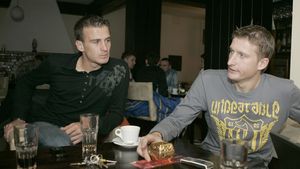 EXCLUSIV | Frații Goian, amintiri spumoase despre derby-urile Steaua - Dinamo. Împăcarea aripioarelor la cuptor și cum a salvat Denis Șerban găleata cu lapte