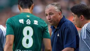 Unde va antrena Dan Petrescu în sezonul viitor. Decizia a fost luată deja