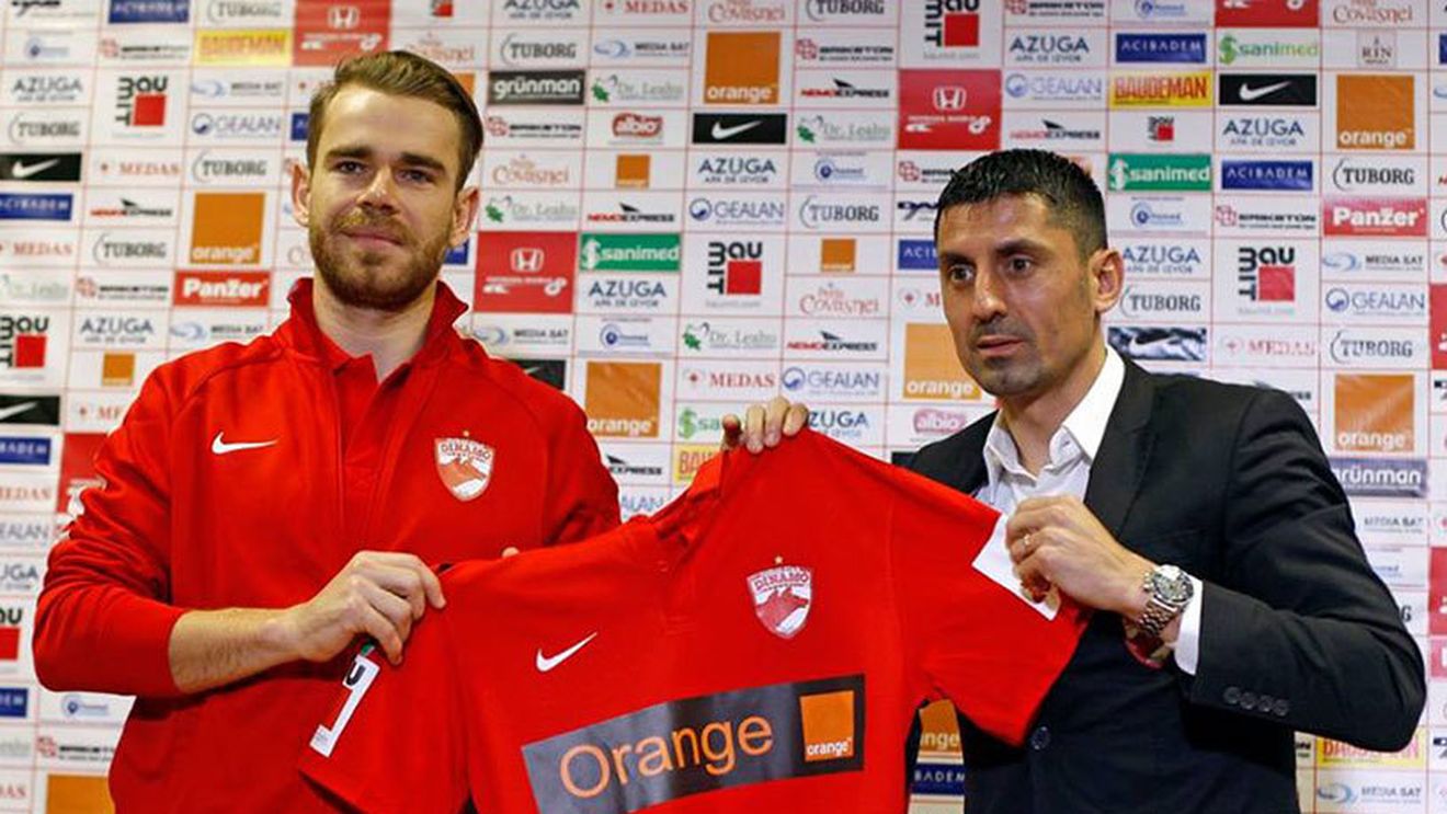 Bicfalvi, declarații ciudate: "Nu contează tricoul pe care îl îmbrac. Acum joc la Dinamo și dau totul". Mijlocașul îl taxează pe Reghecampf