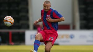 Baciu l-a blocat pe Moraes!