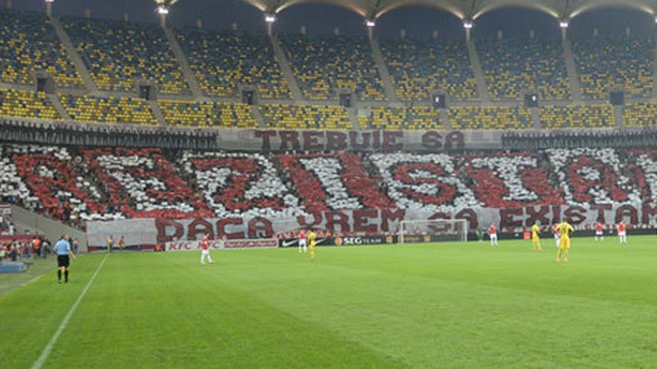FOTO Coregrafia pregătită de dinamoviști pentru meciul cu Metalist: "Trebuie să REZISTĂ‚M, dacă vrem să existăm"