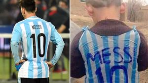 SUPERB! Cum să transformi o PUNGĂ‚ în tricoul idolului tău! Copilul din Irak devenit vedetă în toată lumea. "Echipa lui Messi încearcă să-l găsească"