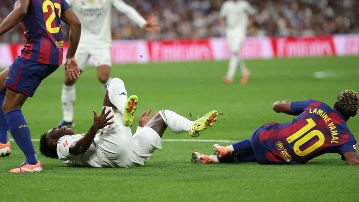 Fază controversată în Real Madrid – FC Barcelona! Comentatorii DigiSport s-au contrat puternic în direct: „Asta e culmea!”
