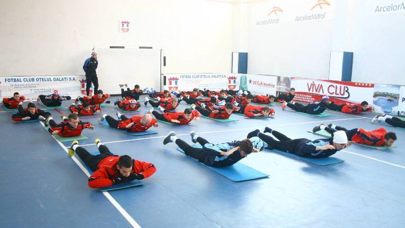 Trag tare ca să scape de zona retrogradării. Foto: antrenament la sală pentru gălățeni